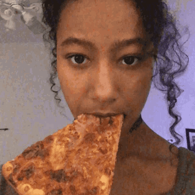 Pizza Confused GIF