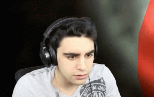 Omar Sebali Surprised GIF - Omar Sebali Surprised Spooked GIFs
