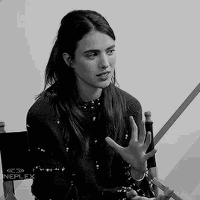 Margaret Qualley Idk GIF - Margaret Qualley Idk I Dont Know GIFs