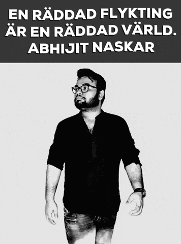 a black and white photo of a man with the words en raddad flygting ar en raddad varld abhijit naskar above him