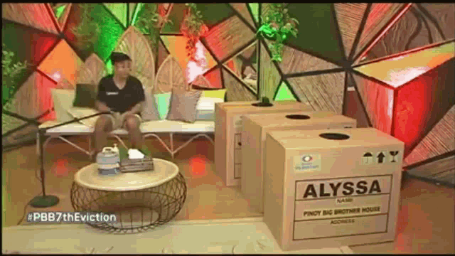 Chico Alicaya Chico Scared GIF - Chico Alicaya Chico Scared Chico Shookt GIFs