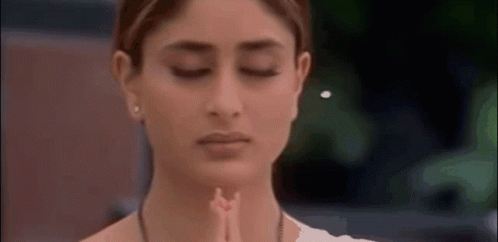Kareena Kareena Kapoor GIF - Kareena Kareena Kapoor Praying GIFs