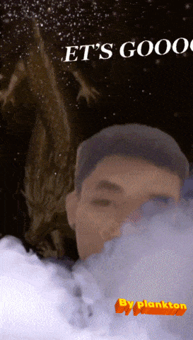 a picture of a man in the clouds with the words " et 's good "