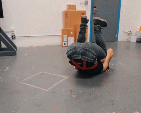Stunt Show Off GIF - Stunt Show Off Warming Up GIFs