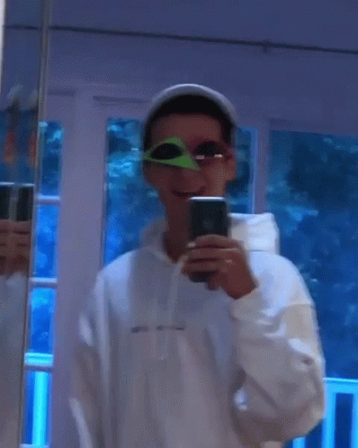 Peace Sign Selfie GIF - Peace Sign Selfie Silly GIFs