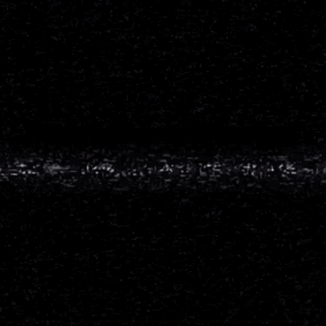 the word oriente is displayed on a black and white background