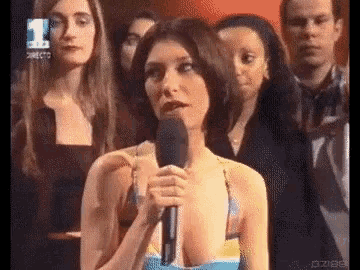 Adelaide Sousa Question And Answer GIF - Adelaide Sousa Question And Answer Interview GIFs