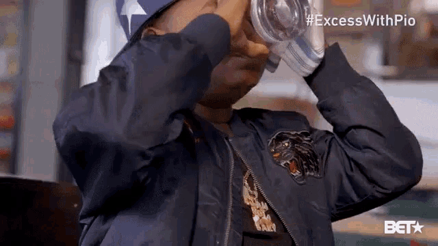 Drinking Thirsty GIF - Drinking Thirsty Dehydrated GIFs