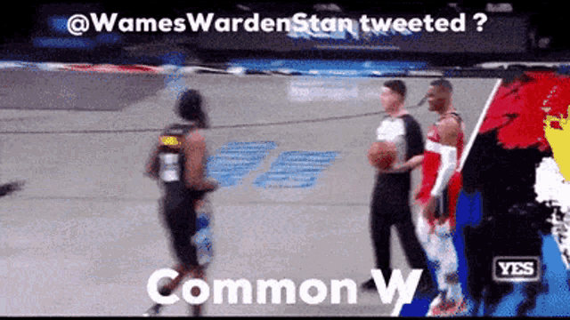 a basketball game is being played on a screen that says " common w " on it