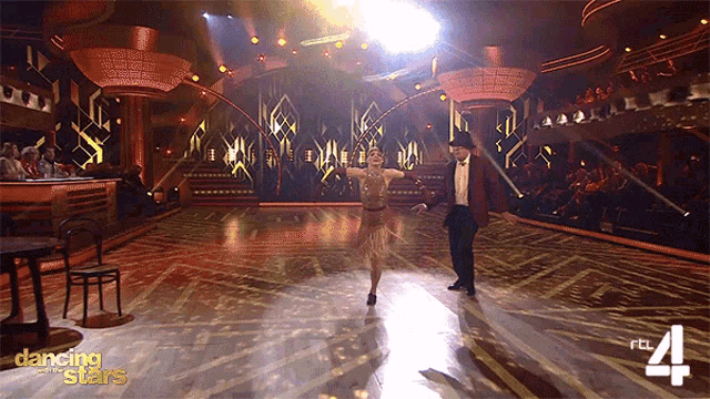 Dance Moves GIF - Dance Moves Shake It Off GIFs