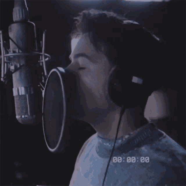 Singing Milky Chance GIF - Singing Milky Chance Recording GIFs