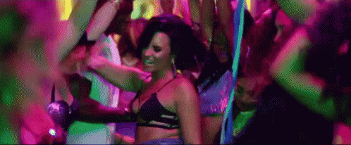 Demi Lovato Hairflip GIF - Demi Lovato Hairflip Sexy GIFs