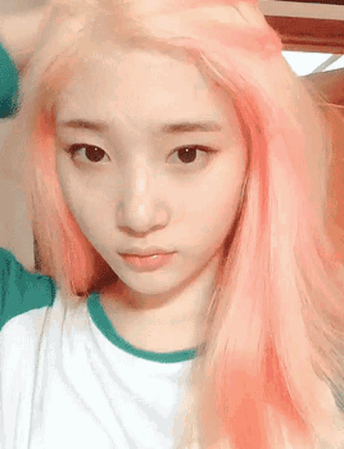Pink Hair GIF - Pink Hair Ioi GIFs