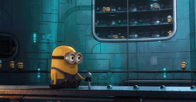 Hammer On Head Minions GIF - Hammer On Head Minions Despicable Me GIFs