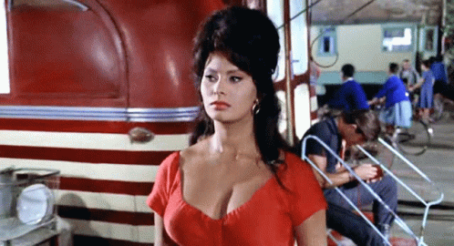 Sophia Loren Red Dress GIF - Sophia Loren Red Dress Classiest GIFs