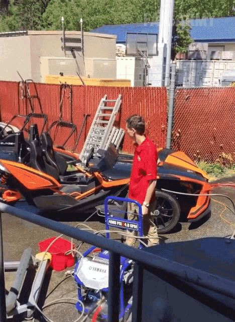 Out Of Control Hose Failarmy GIF - Out Of Control Hose Failarmy Powerful Hose GIFs
