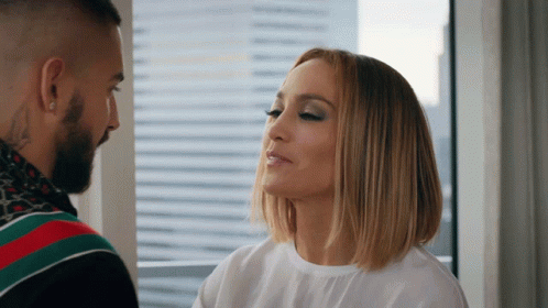 Kiss Jennifer Lopez GIF - Kiss Jennifer Lopez Maluma GIFs