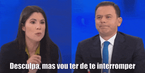 a man and a woman are having a conversation and the woman says desculpa