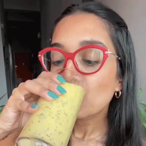 Drinking Chef Priyanka GIF - Drinking Chef Priyanka Juice GIFs