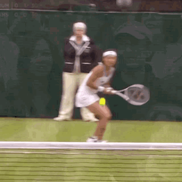 Kimiko Date Wimbledon GIF - Kimiko Date Wimbledon Venus Williams GIFs