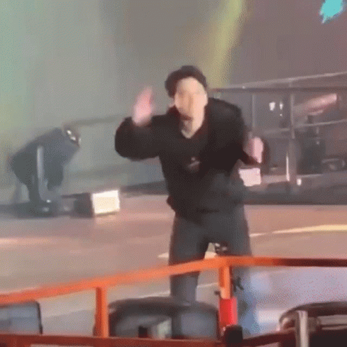 Perfectboykoo Jungkook Bowing GIF - Perfectboykoo Jungkook Bowing Bts Concert GIFs
