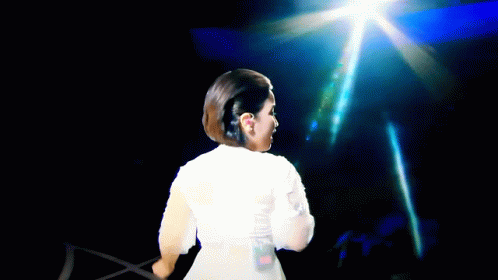 My Linh Do My Linh GIF - My Linh Do My Linh Vietnamese Singer GIFs