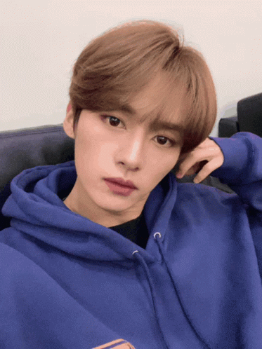 Lee Know Lee Know Stray Kids GIF - Lee Know Lee Know Stray Kids Wink GIFs