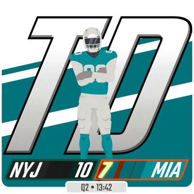 a miami dolphins football player with the number 10