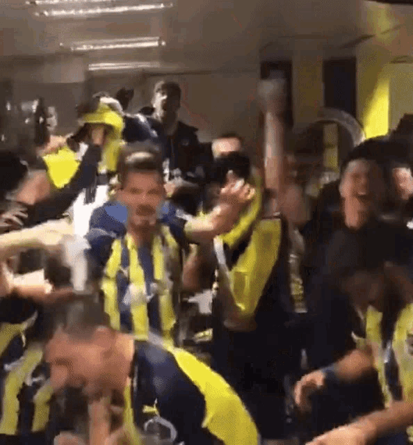 Galibiyet Coşkusu Fenerbahçe GIF - Galibiyet Coşkusu Fenerbahçe Galatasaray GIFs