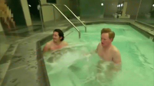 찜질방 찜질방 목욕 목욕탕 사우나 코난 오브라이언 스티븐 연 코리아타운 GIF - Conan O Brien Steven Yeun Korean Spa GIFs