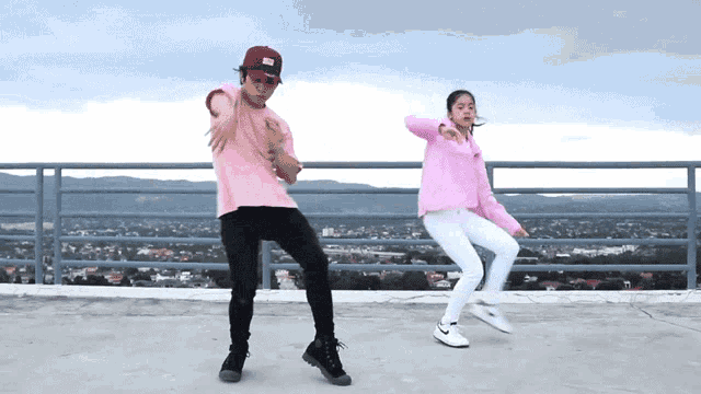 Dancing Ranz Kyle GIF - Dancing Ranz Kyle Niana Guerrero GIFs