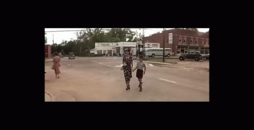 Forrest Gump Walking GIF - Forrest Gump Walking Mother And Son GIFs