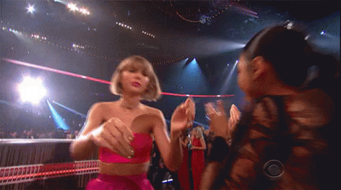 Taylor Swift And Kendrick Lamar GIF - Grammy Awards Grammys Taylor Swift GIFs