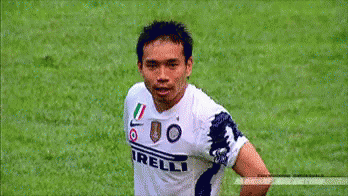 Yuto Nagatomo GIF - Nagatomo Yuto Thumbs Up Soccer GIFs