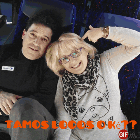 a man and a woman sitting next to each other with the words vamos locos o ke written below them