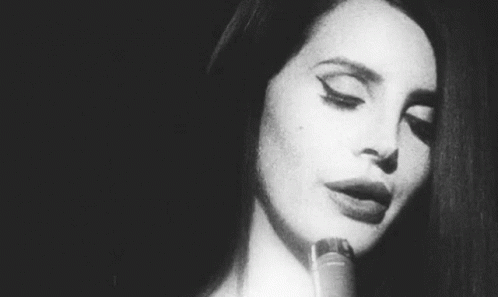Hausgrande Lana GIF - Hausgrande Lana Del Rey GIFs