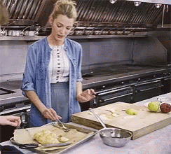 Blake Lively Cook GIF - Blake Lively Cook Smile GIFs