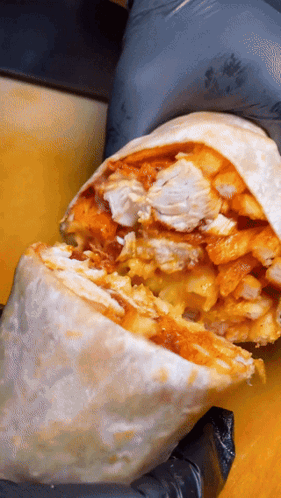 Mac N Cheese Chicken Burrito Food GIF - Mac N Cheese Chicken Burrito Food Burrito GIFs