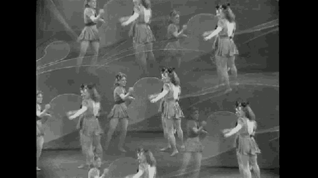 Dance Vintage GIF - Dance Vintage Moves GIFs
