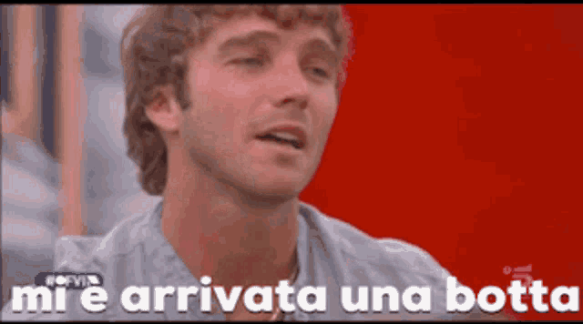 a man says " mi e arrivata una botta " in a video
