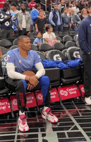 Russell Westbrook Chuck The Condor GIF - Russell Westbrook Chuck The Condor Dance GIFs