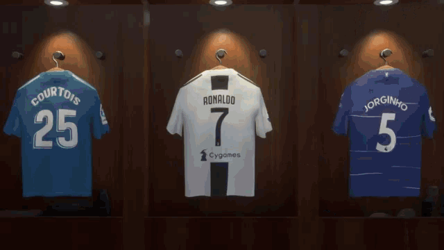 a man wearing a jersey that says jorginho on it