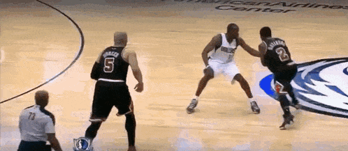 a basketball player with the number 5 on his back