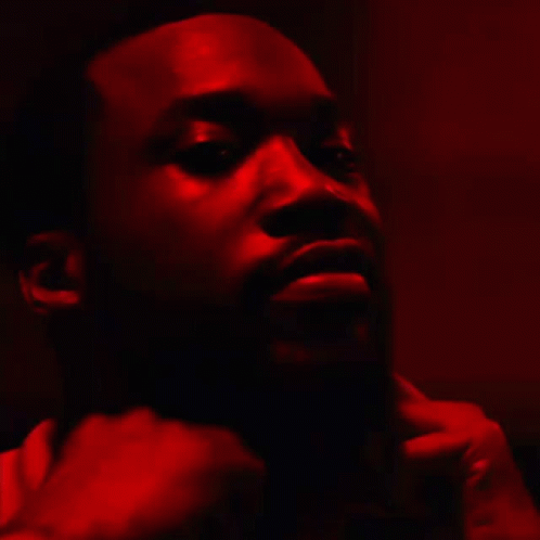 Look At My Chains Meek Mill GIF - Look At My Chains Meek Mill Blue Notes2song GIFs