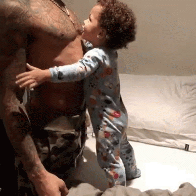 Odell Chest Pump GIF - Odell Chest Pump Go Away GIFs