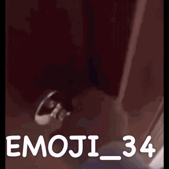 Emoji34 GIF