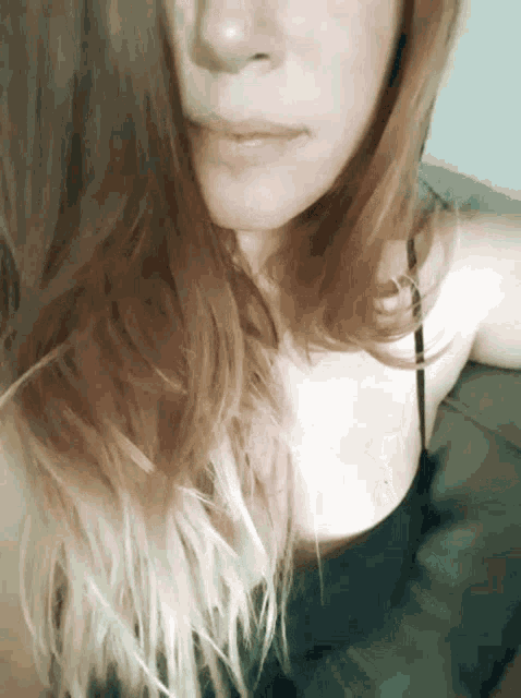Lindsay Wave GIF - Lindsay Wave Selfie GIFs
