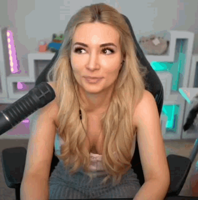Alinity Laughing GIF - Alinity Laughing Love GIFs