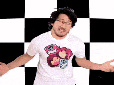 a man wearing a t-shirt that says hey grump