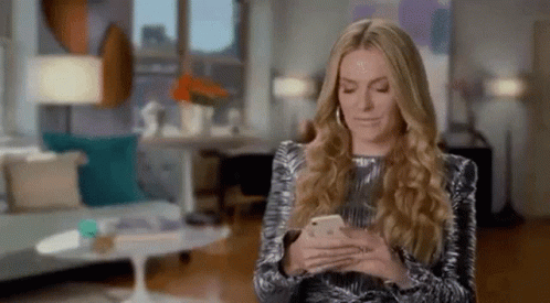 Rhony Real Housewives Of New York GIF - Rhony Real Housewives Of New York Phone GIFs